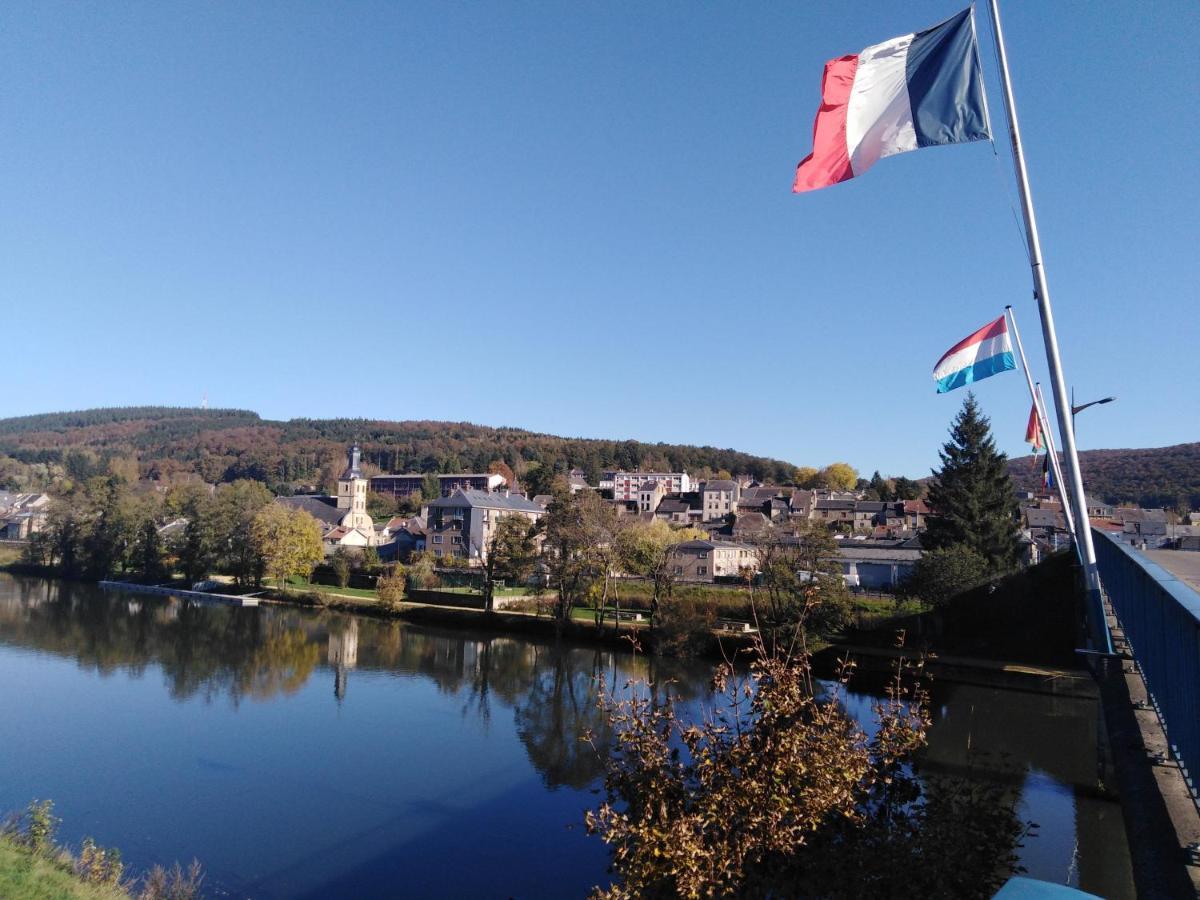 Nouzonville Gite Des Trois Vallees מראה חיצוני תמונה